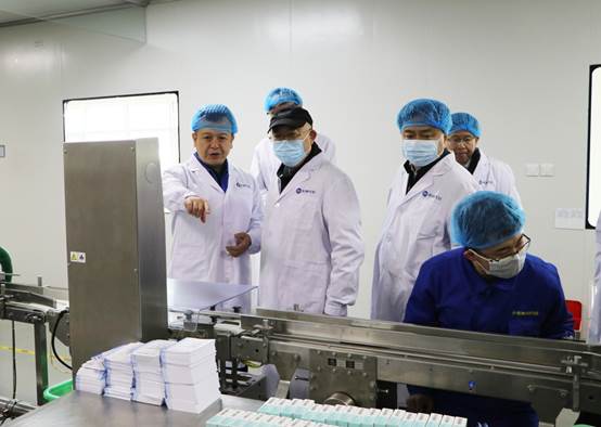 说明: 说明: C:UsersAdministratorDesktop技术中心必一运动
稿甘肃省科技厅副厅长李兴华李兴华副厅长调研20211215微信图片_20211215132122.jpg
